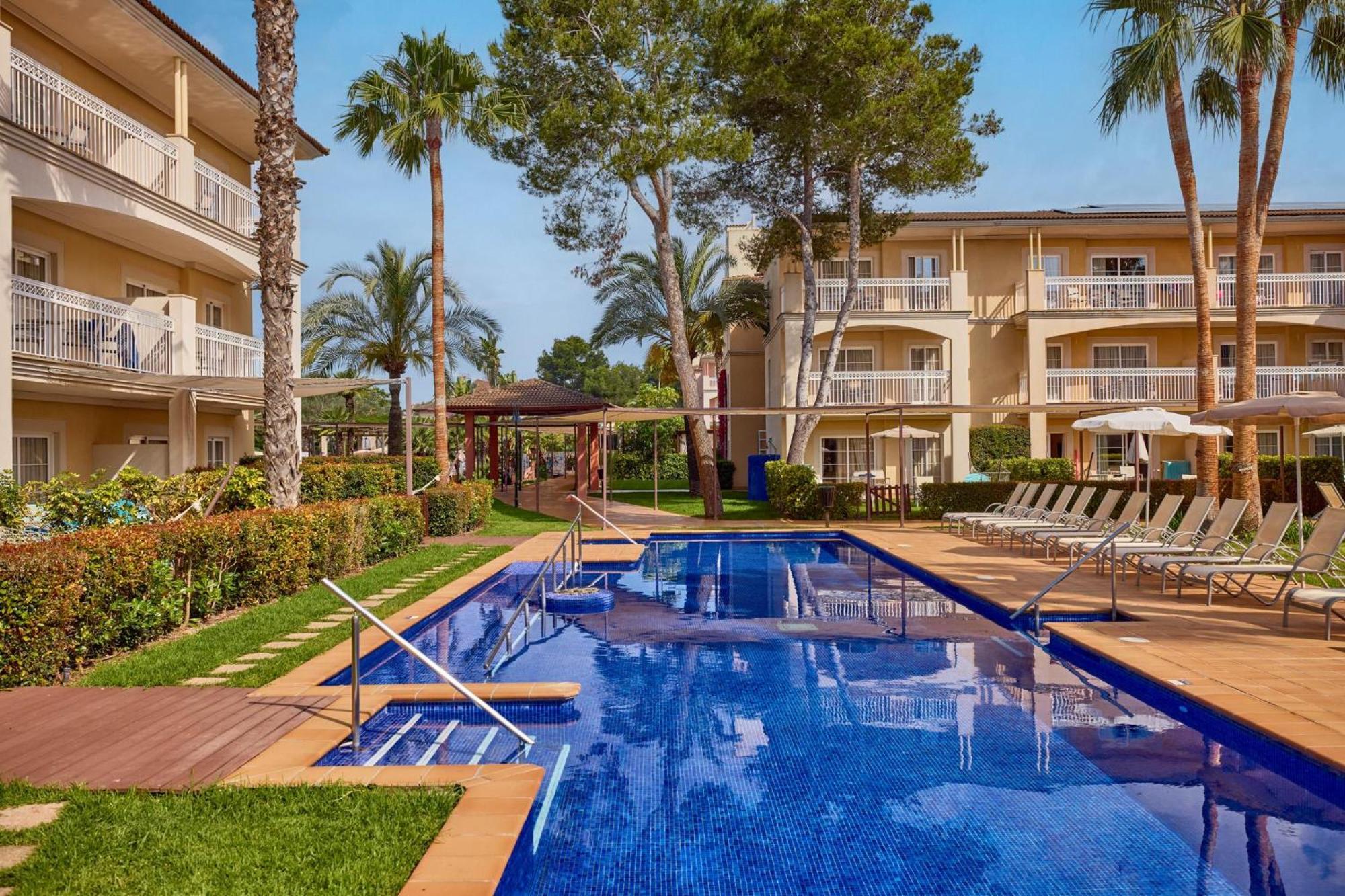 Zafiro Picafort Aparthotel 4*