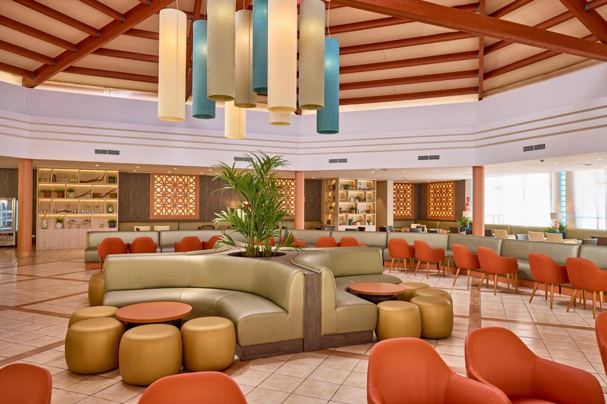 Aparthotel Zafiro Picafort 4*