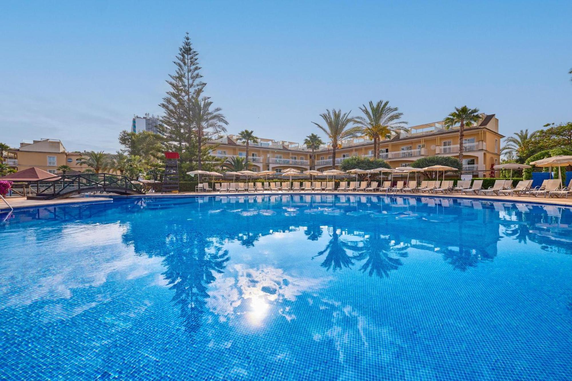 Apart-hotel Zafiro Picafort