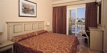 Zafiro Picafort Apart-hotel 4*