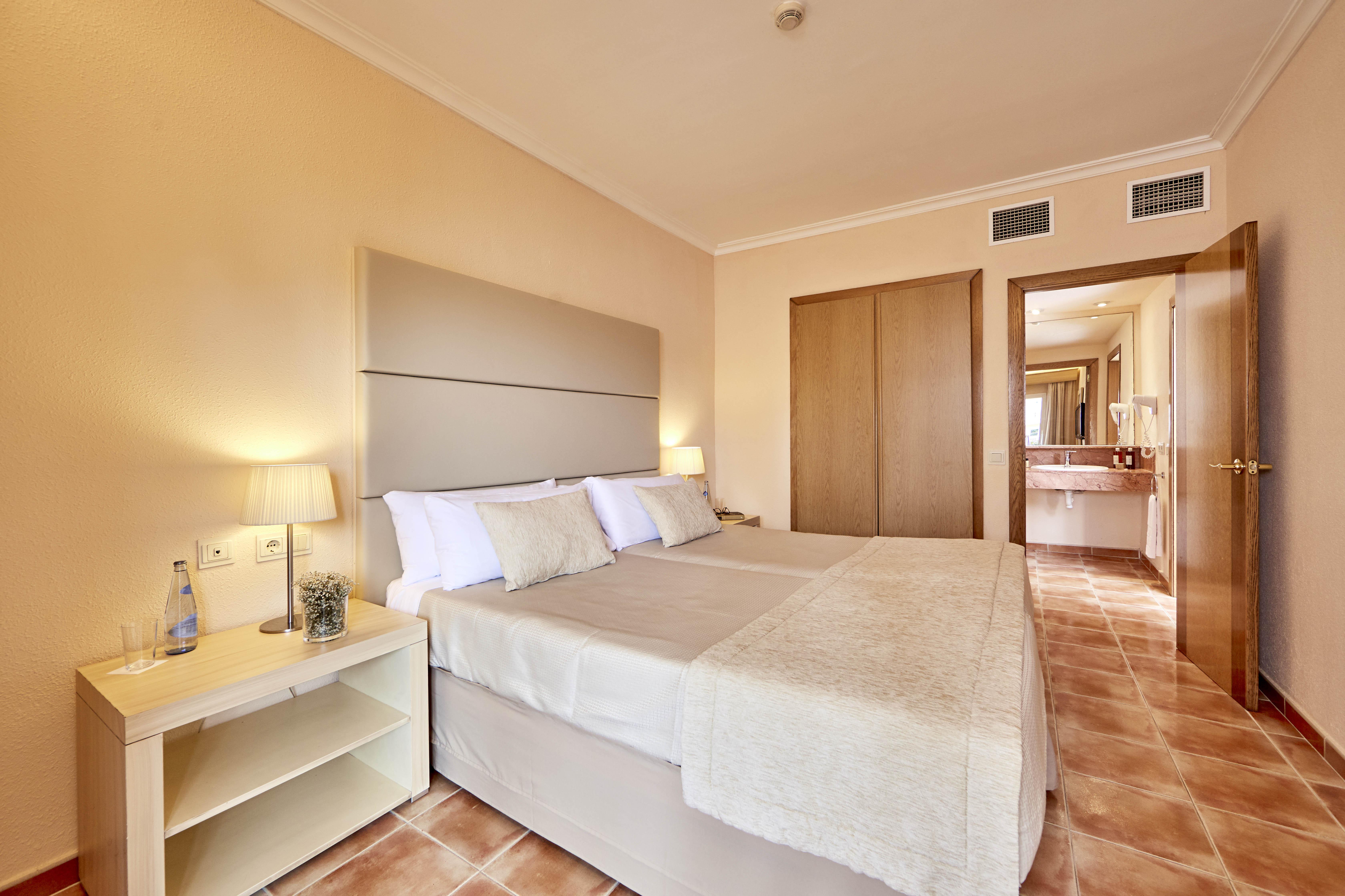 Zafiro Picafort Hotel apartamentowy 4*